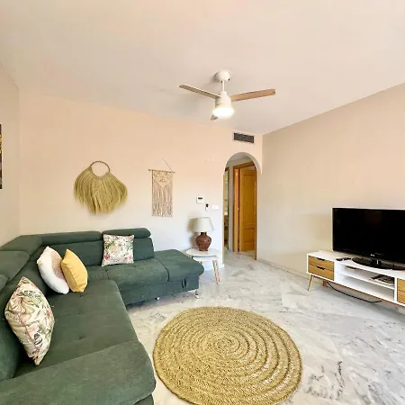 Alvarito - Eaw Homes Apartment *