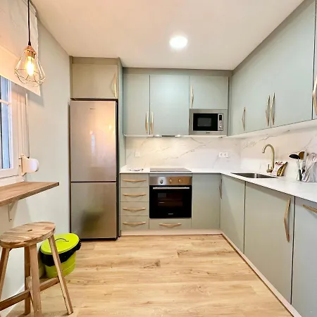 Alvarito - Eaw Homes Apartment